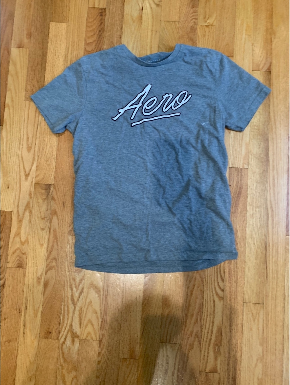 Aeropostale Aero Gray graphic T Shirt Size M